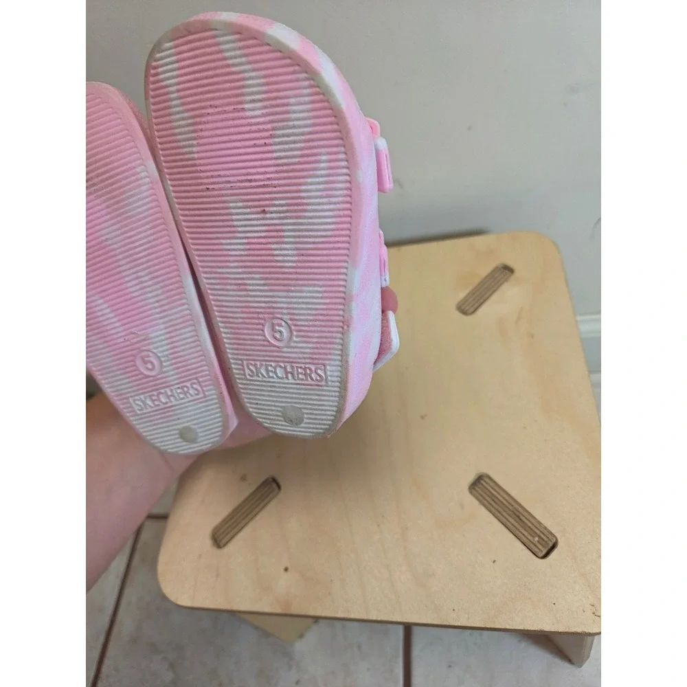 Skechers Toddler Girls Pink Marble Foam Buckle Backstrap Sandals Size 5